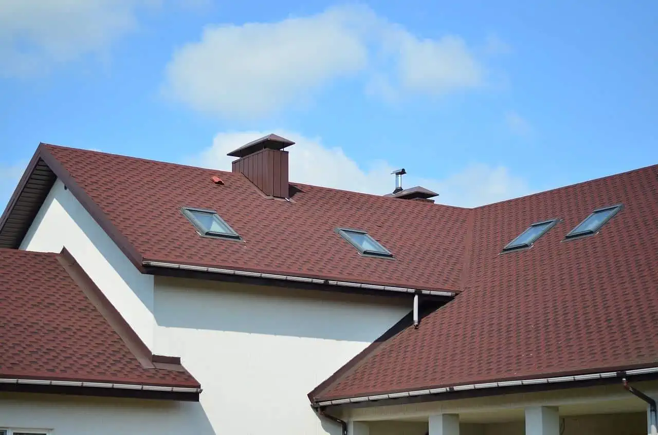 Conseils pour choisir la couverture de toit adaptée à votre nouvelle  toiture